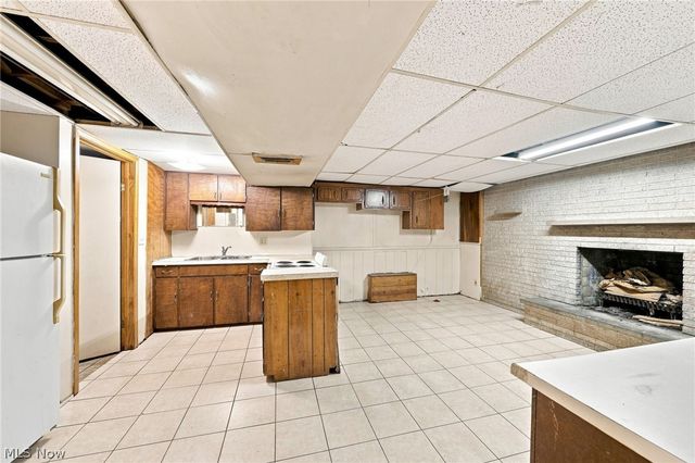 71 23rd Street NW, Barberton, OH 44203