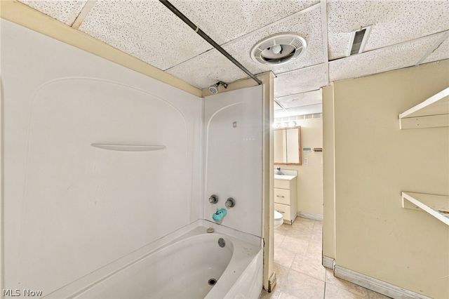 71 23rd Street NW, Barberton, OH 44203