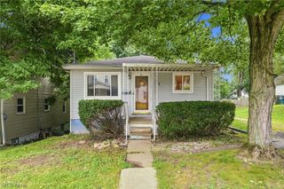 71 23rd Street NW, Barberton, OH 44203