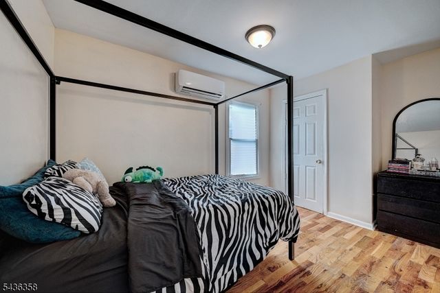 64 Norwood St, Newark City, NJ 07106
