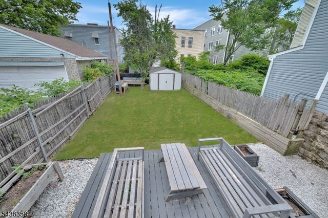 64 Norwood St, Newark City, NJ 07106