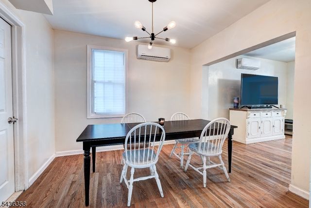 64 Norwood St, Newark City, NJ 07106