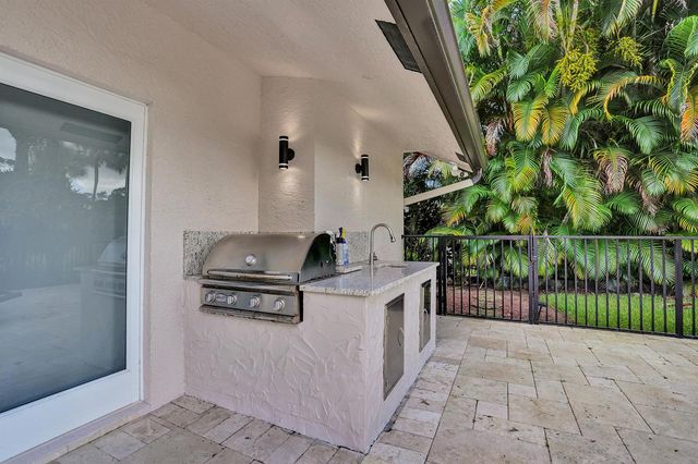 10630 Boca Woods Lane, Boca Raton, FL 33428
