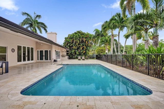 10630 Boca Woods Lane, Boca Raton, FL 33428