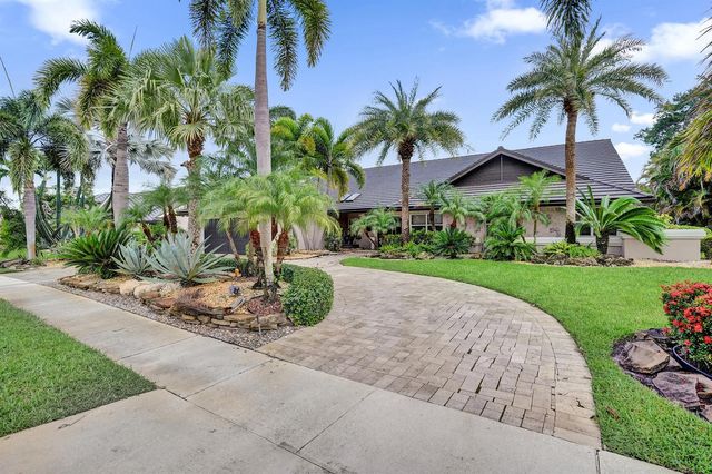 10630 Boca Woods Lane, Boca Raton, FL 33428