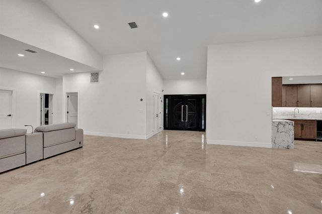 10630 Boca Woods Lane, Boca Raton, FL 33428