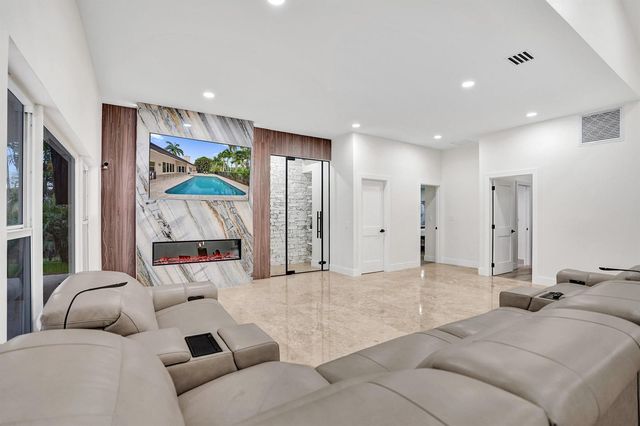 10630 Boca Woods Lane, Boca Raton, FL 33428
