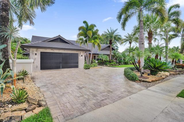 10630 Boca Woods Lane, Boca Raton, FL 33428