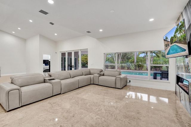 10630 Boca Woods Lane, Boca Raton, FL 33428