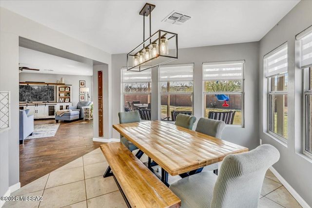 10652 S Silverbluff Drive, Vail, AZ 85641