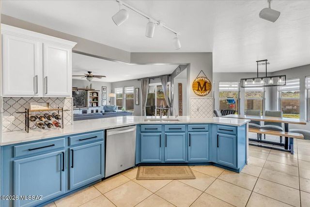 10652 S Silverbluff Drive, Vail, AZ 85641