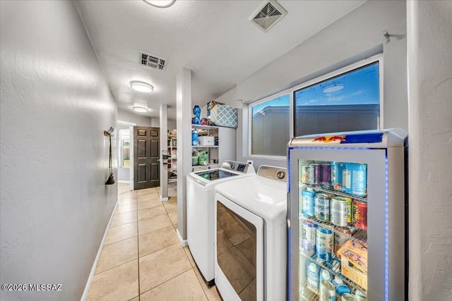 10652 S Silverbluff Drive, Vail, AZ 85641