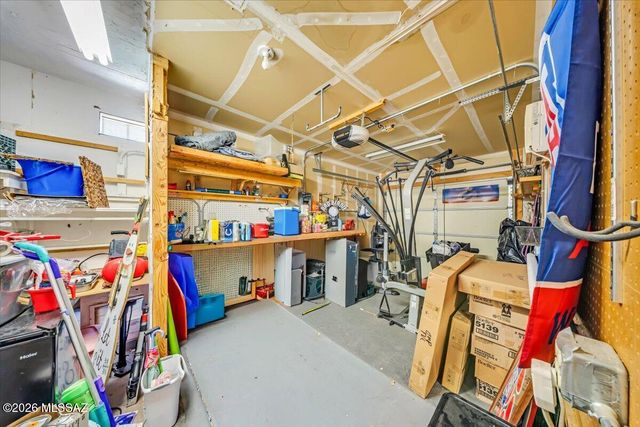 10652 S Silverbluff Drive, Vail, AZ 85641