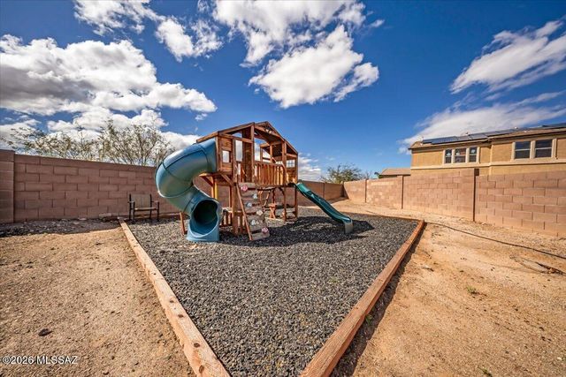 10652 S Silverbluff Drive, Vail, AZ 85641