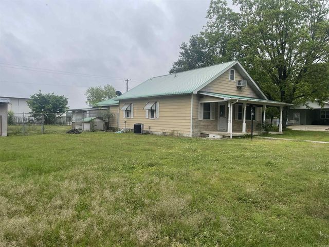 511 W 1st Street, Dierks, AR 71833