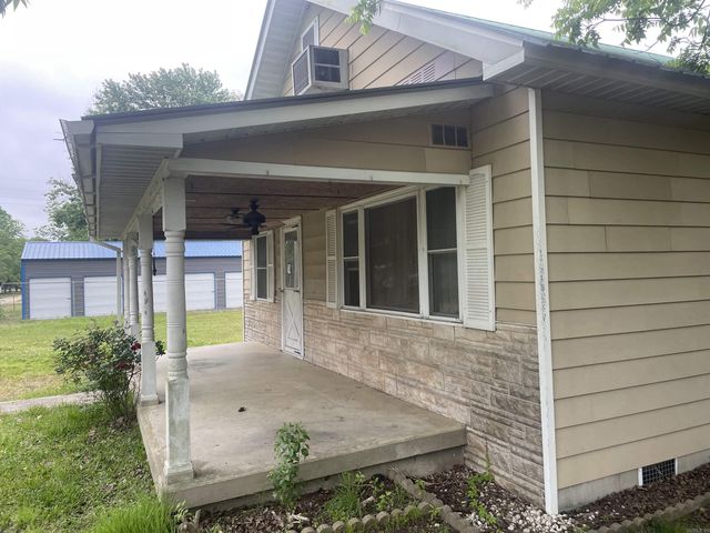 511 W 1st Street, Dierks, AR 71833