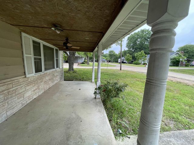 511 W 1st Street, Dierks, AR 71833