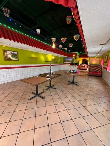 9945 W 55th Street, Countryside, IL 60525