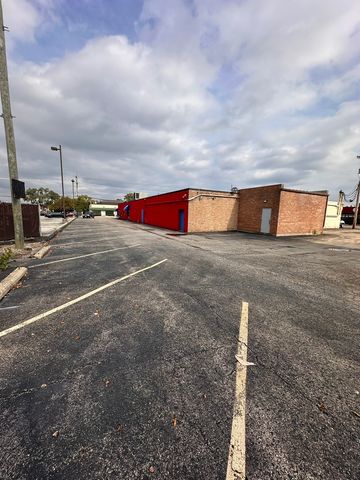 9945 W 55th Street, Countryside, IL 60525