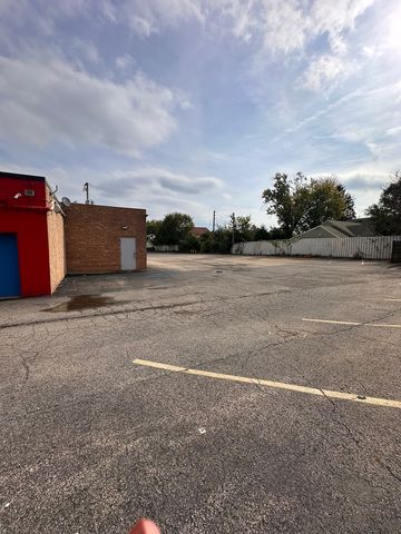 9945 W 55th Street, Countryside, IL 60525