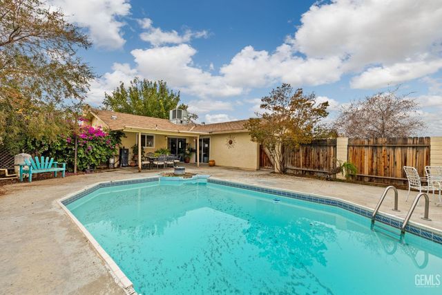 600 Sunset Lane, Taft, CA 93268