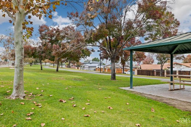 600 Sunset Lane, Taft, CA 93268