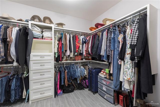 2810 Bobcat Avenue, Edinburg, TX 78542