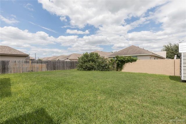 2810 Bobcat Avenue, Edinburg, TX 78542