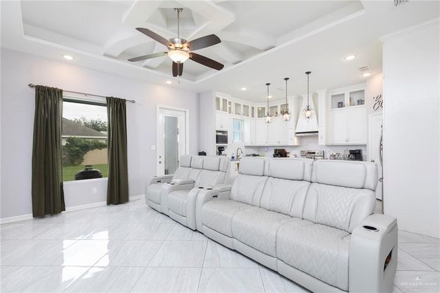 2810 Bobcat Avenue, Edinburg, TX 78542