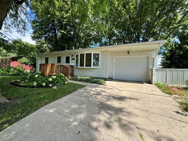 2010 Hunziker Drive, Ames, IA 50010