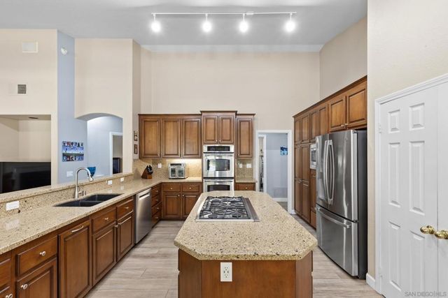 1485 Country Vistas Ln, Bonita, CA 91902