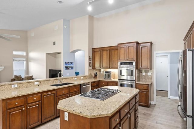 1485 Country Vistas Ln, Bonita, CA 91902
