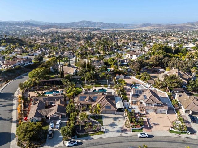 1485 Country Vistas Ln, Bonita, CA 91902