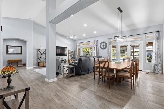 1485 Country Vistas Ln, Bonita, CA 91902