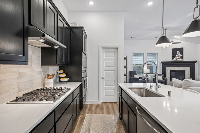 1913 Jumper Fields Drive, Aubrey, TX 76227