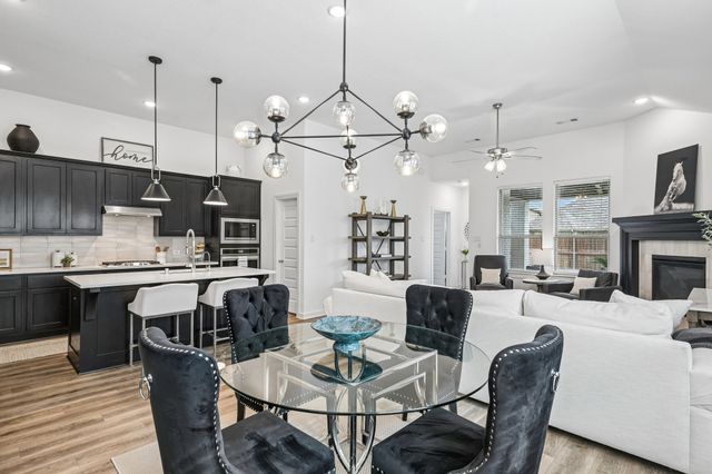 1913 Jumper Fields Drive, Aubrey, TX 76227