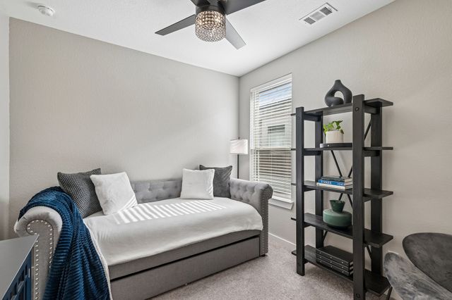 1913 Jumper Fields Drive, Aubrey, TX 76227