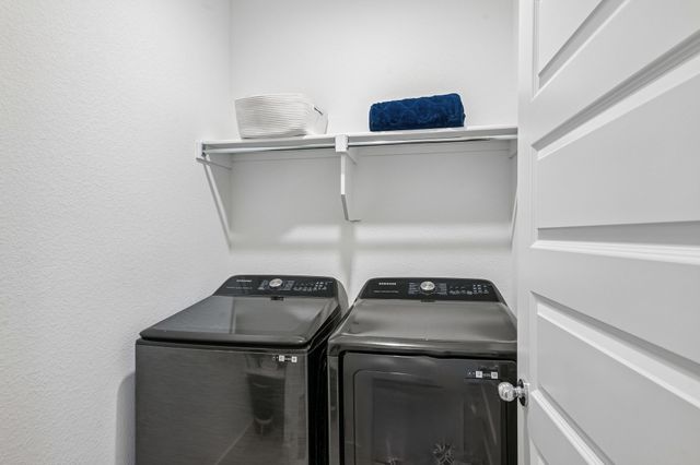 1913 Jumper Fields Drive, Aubrey, TX 76227