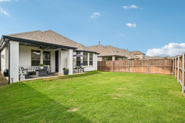 1913 Jumper Fields Drive, Aubrey, TX 76227