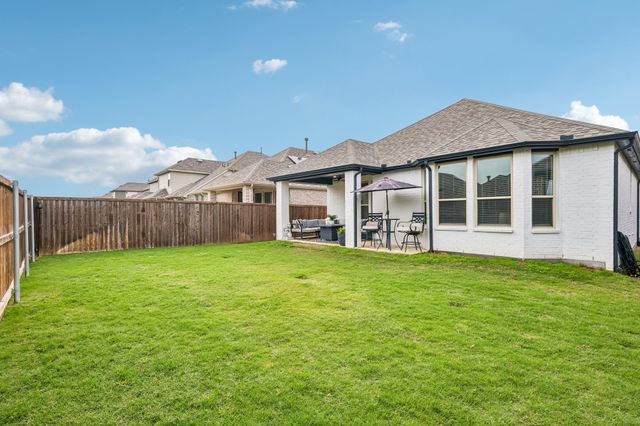 1913 Jumper Fields Drive, Aubrey, TX 76227