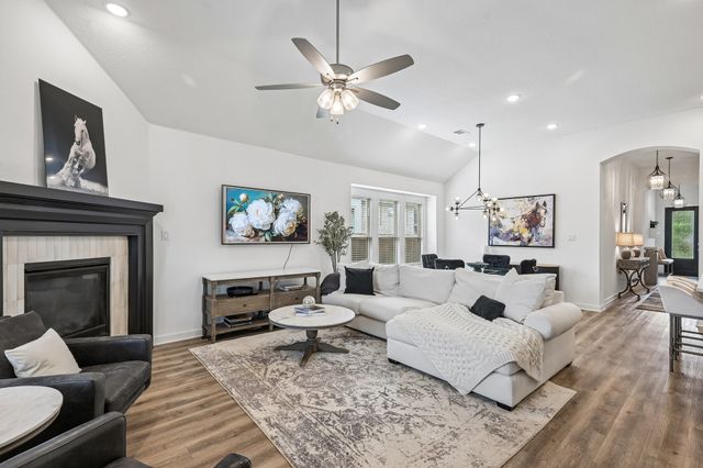 1913 Jumper Fields Drive, Aubrey, TX 76227