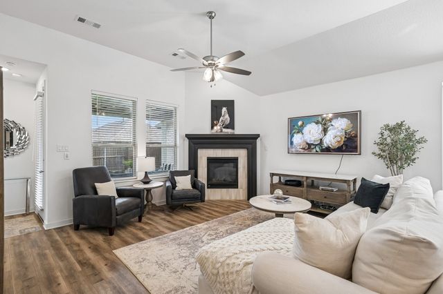 1913 Jumper Fields Drive, Aubrey, TX 76227
