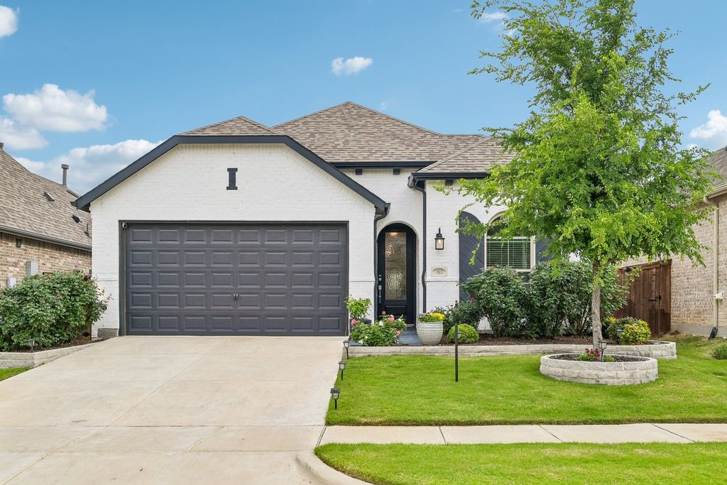 1913 Jumper Fields Drive, Aubrey, TX 76227