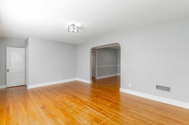 113 N Larchmont Avenue, Chattanooga, TN 37411