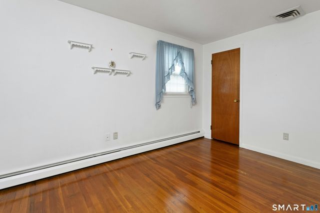 14 Hilltop Avenue, Stamford, CT 06907