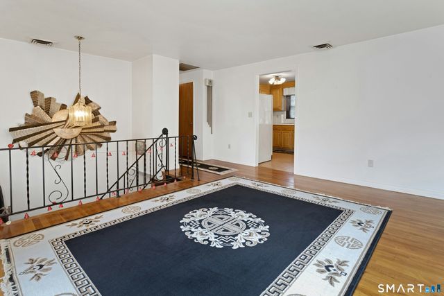 14 Hilltop Avenue, Stamford, CT 06907