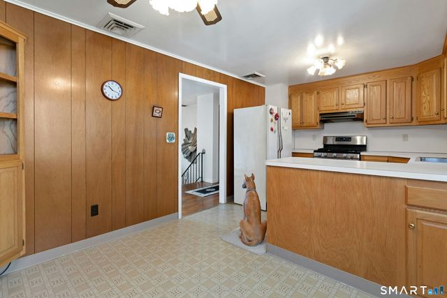 14 Hilltop Avenue, Stamford, CT 06907