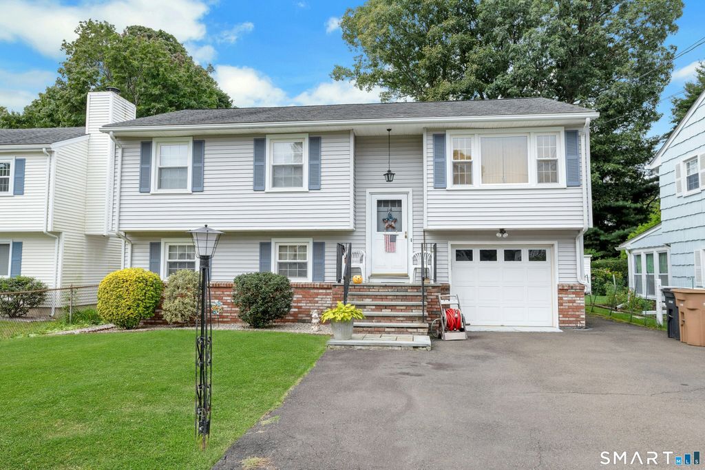 14 Hilltop Avenue, Stamford, CT 06907