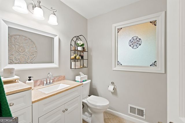 1430 Shadowrock Court NE, Marietta, GA 30062