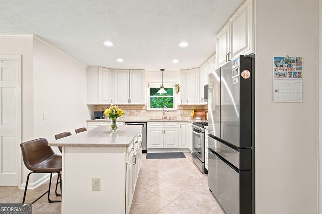 1430 Shadowrock Court NE, Marietta, GA 30062